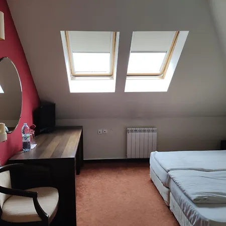 Famil - Adults Only 호텔 3*