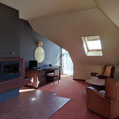 Famil - Adults Only 3* Bansko