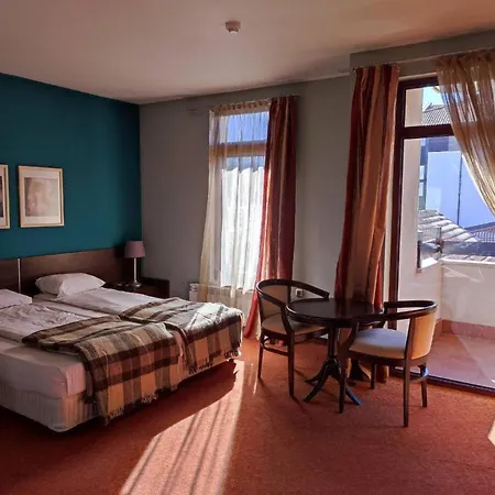 Famil - Adults Only Hotel